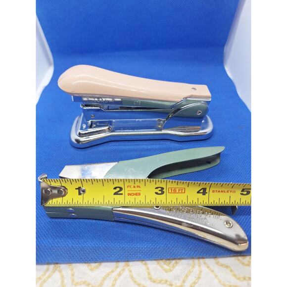 2)Staplers- ACE Cadet Lift Top Model 302 & ARROW FASTENER S66 Hand Staplers - Picture 9 of 10